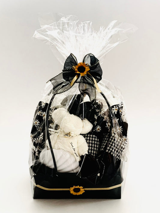 Baby Girl Gift Bag | Black